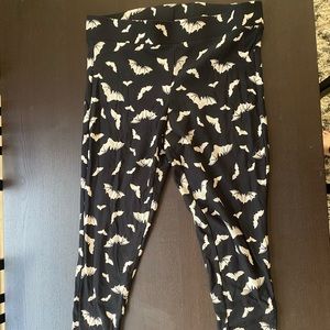 Torrid glow bat leggings